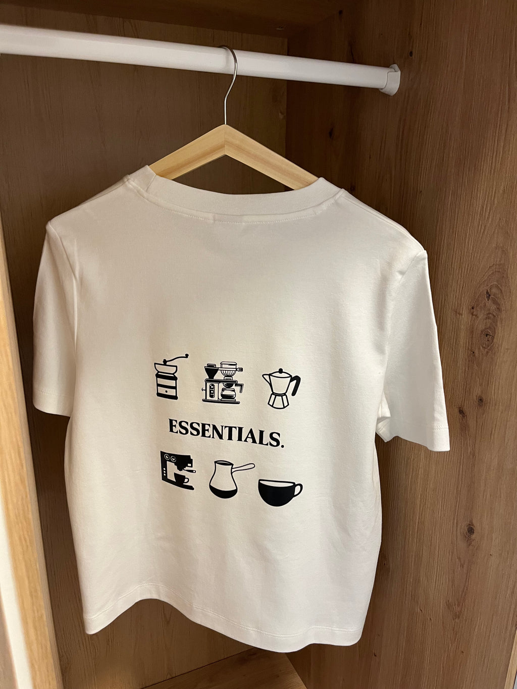 T-Shirt "Coffee Essential"